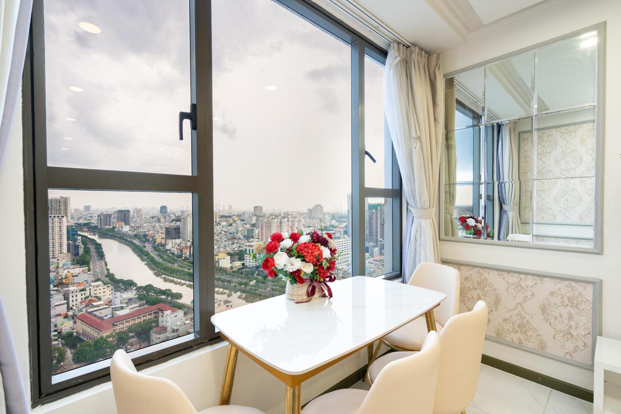 Oh, My Dear! Apartment - Rivergate ホーチミン市 エクステリア 写真
